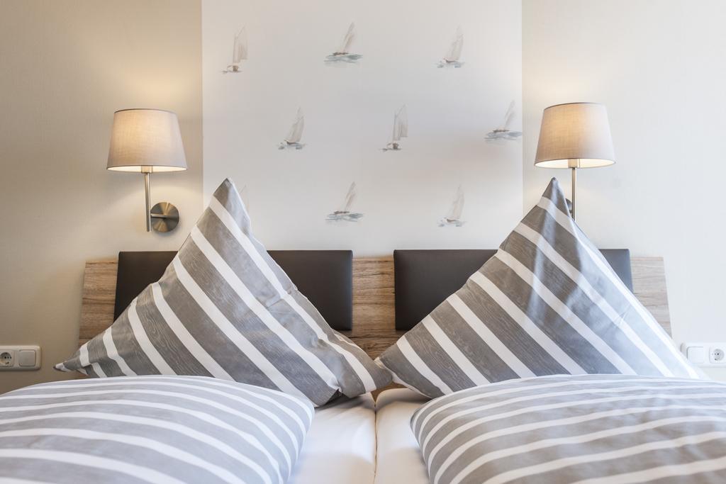 Bootsmann Guest House Breiholz Bagian luar foto
