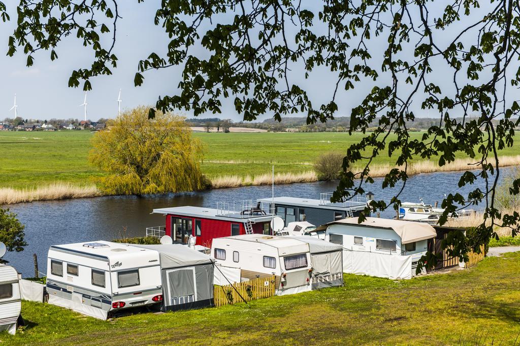 Bootsmann Guest House Breiholz Bagian luar foto